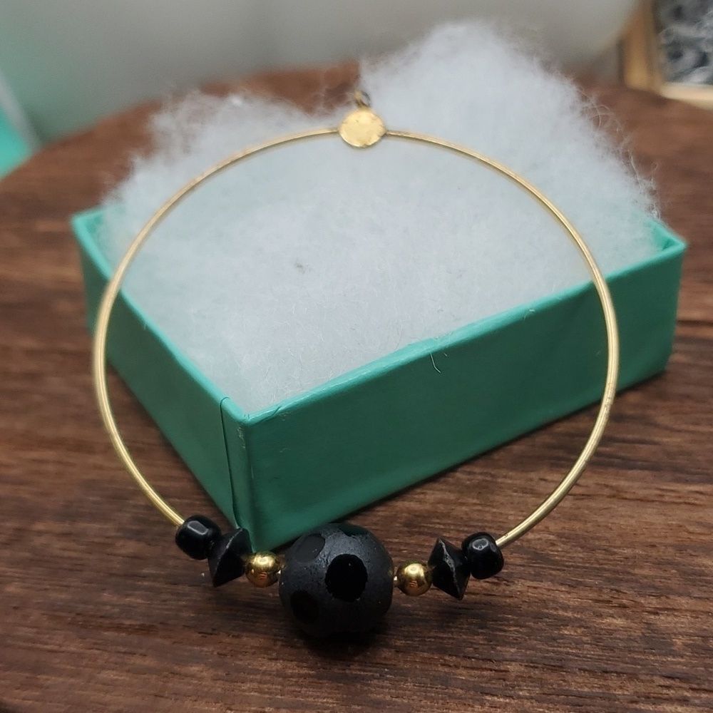 Round onyx‎ beaded necklace pendant